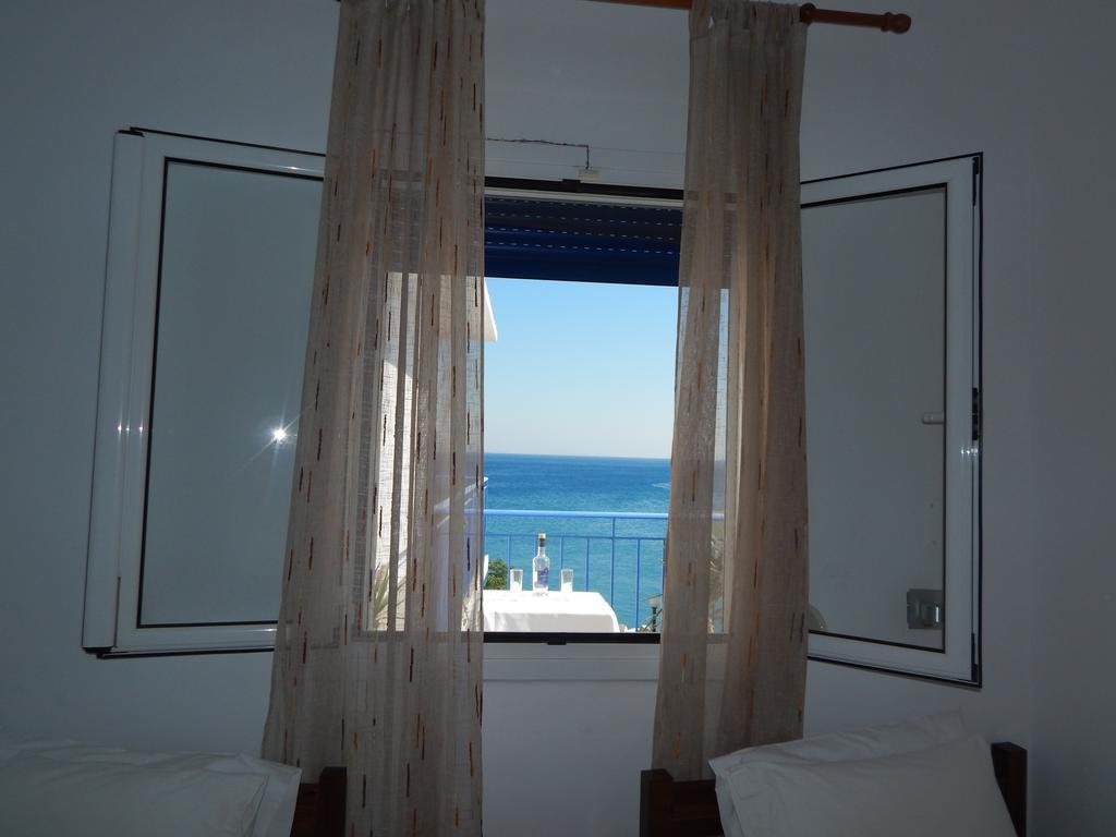 Akti Pension Agios Kirykos  Ruang foto